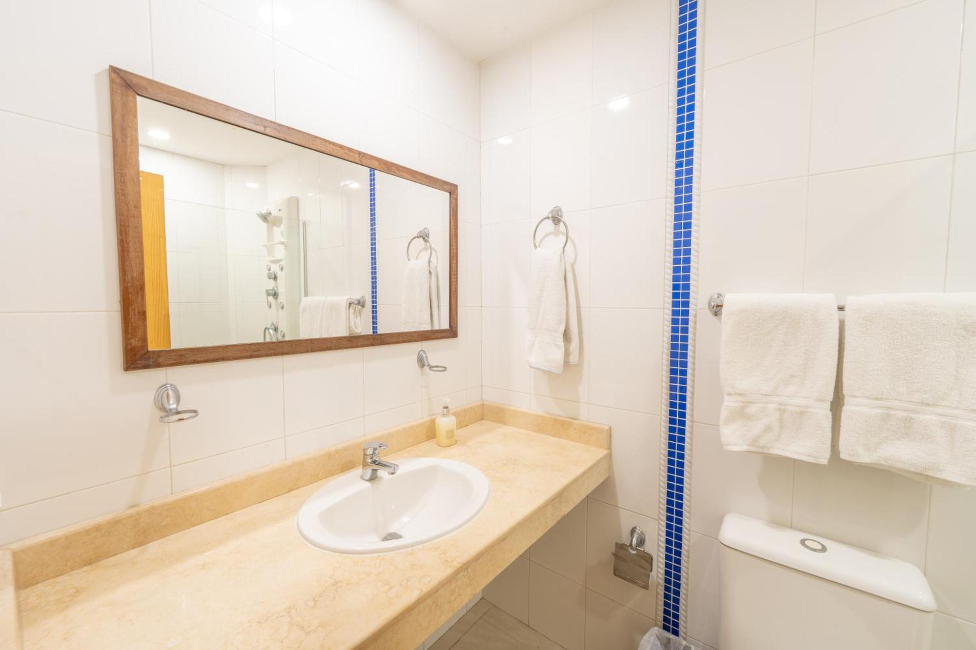 Basic Hotel Centenario By Hoteles Ms Cali Esterno foto
