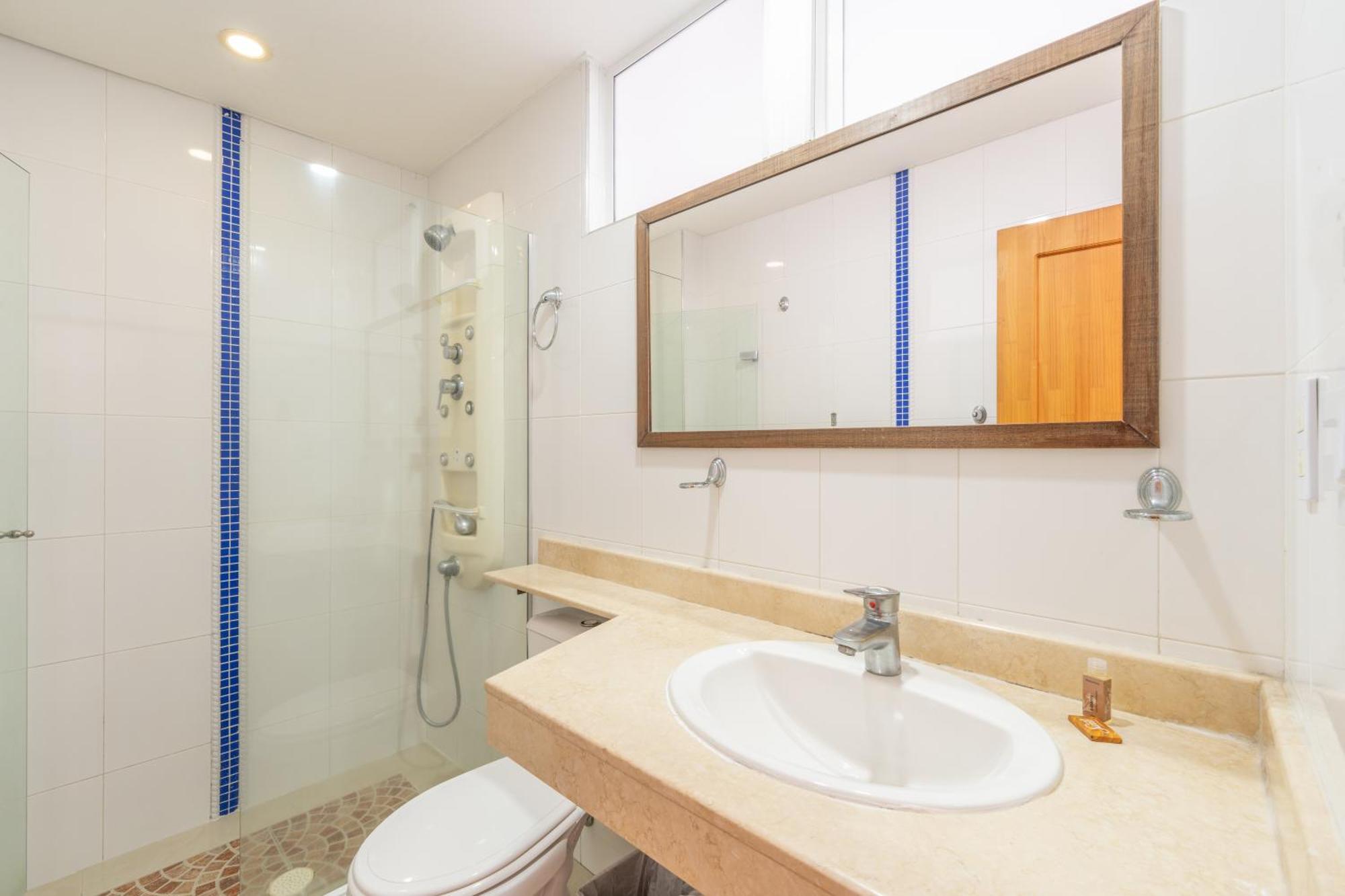 Basic Hotel Centenario By Hoteles Ms Cali Esterno foto