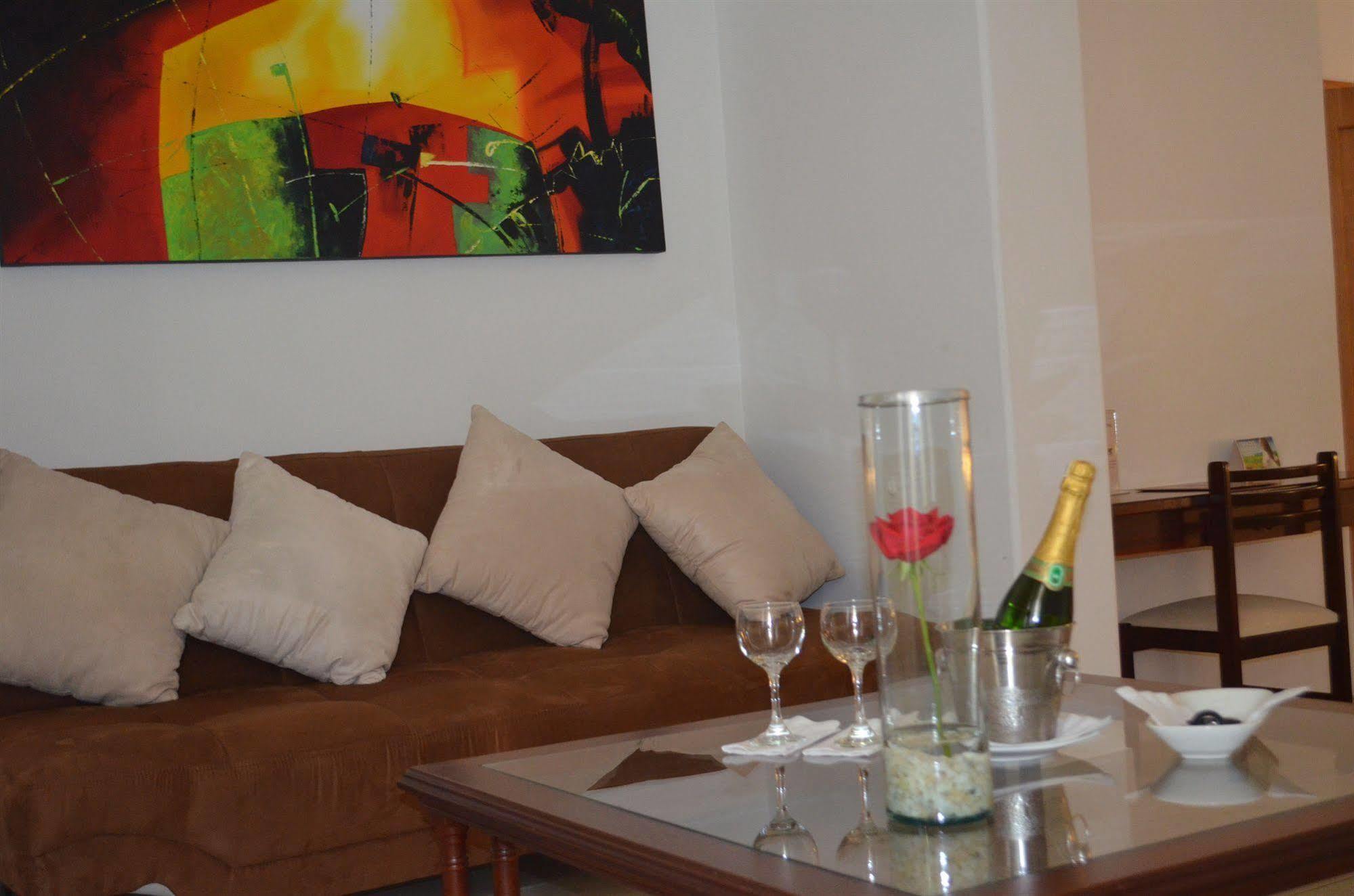 Basic Hotel Centenario By Hoteles Ms Cali Esterno foto